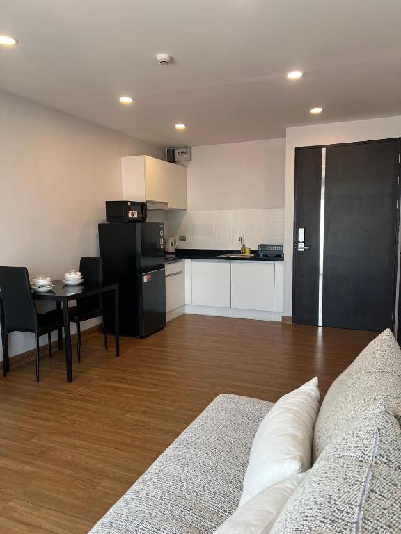 Trendy 1-Bedroom Apartment Near Nimman #A701 - B&B Chiang Mai