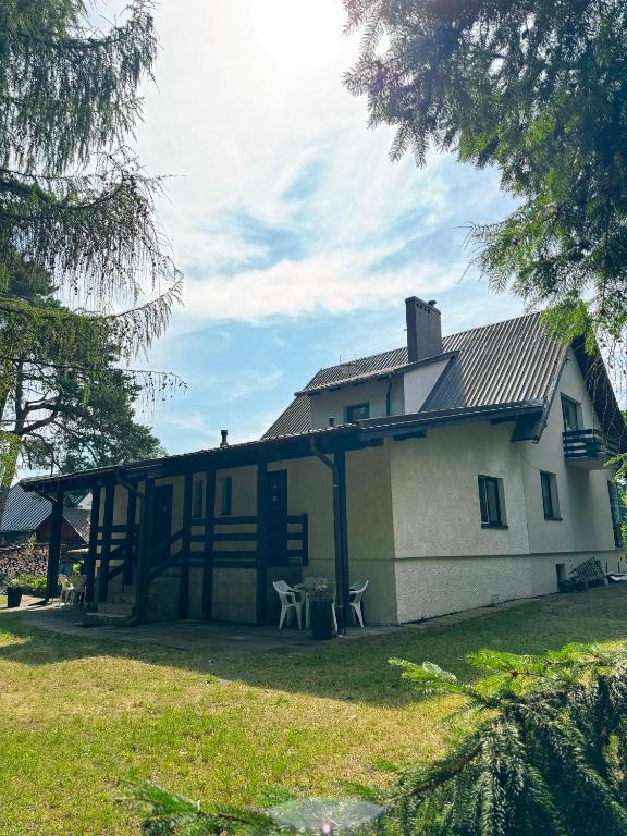 Pokoje przy lesie - B&B Jantar