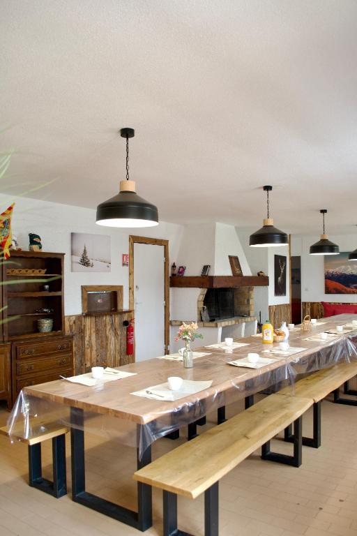 GÎTE AU PIED PISTES LA QUILLANE - B&B La Llagonne