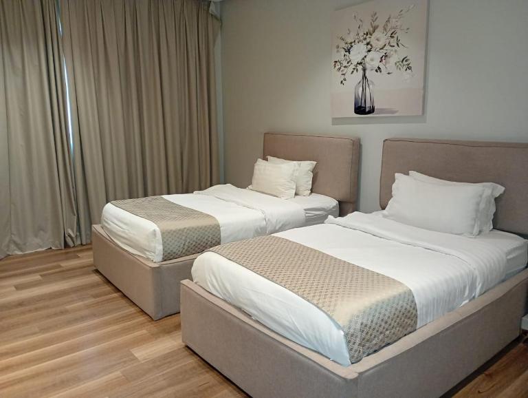 شقق الورود الاربعة المخدومة - Bed and Breakfast Riyad