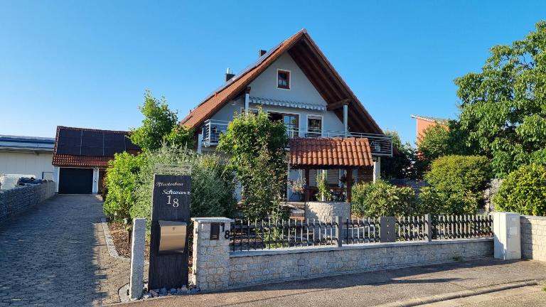 Ferienwohnung Schwarz - B&B Röttenbach