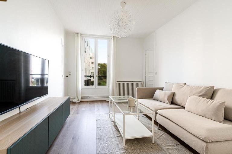 Stylish Getaway in Boulogne I Quick Paris Access - B&B Boulogne-Billancourt