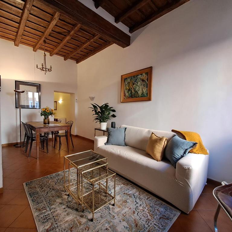 Exclusive apartment Borgo Pio - B&B Roma