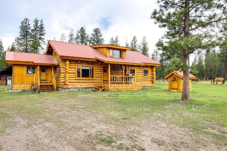 Fish & Hike: Seeley Lake Cabin on 2 + Acres! - B&B Seeley Lake