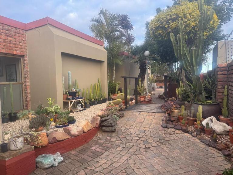 A La Martha's Air-Port Guest House - B&B Port Elizabeth