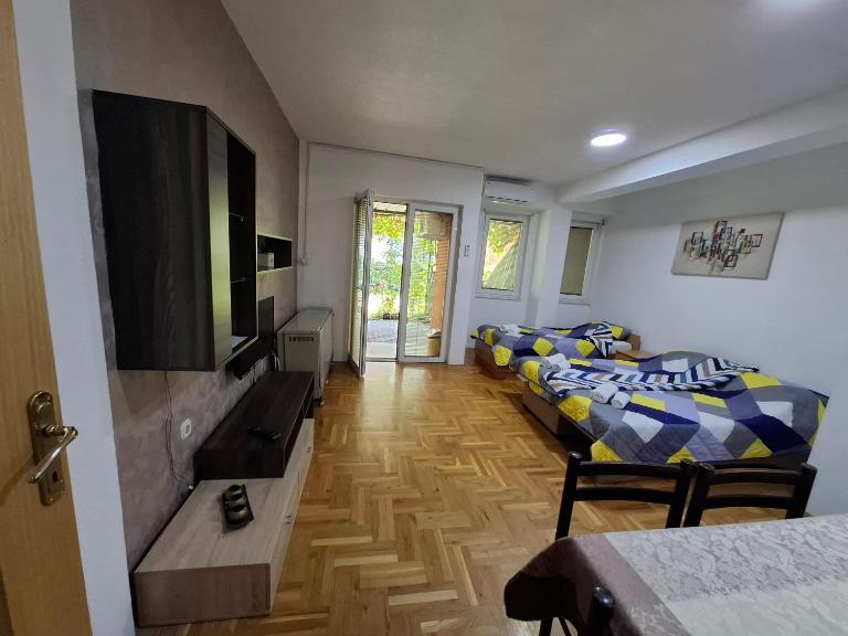 Ana Apartment - B&B Ocrida