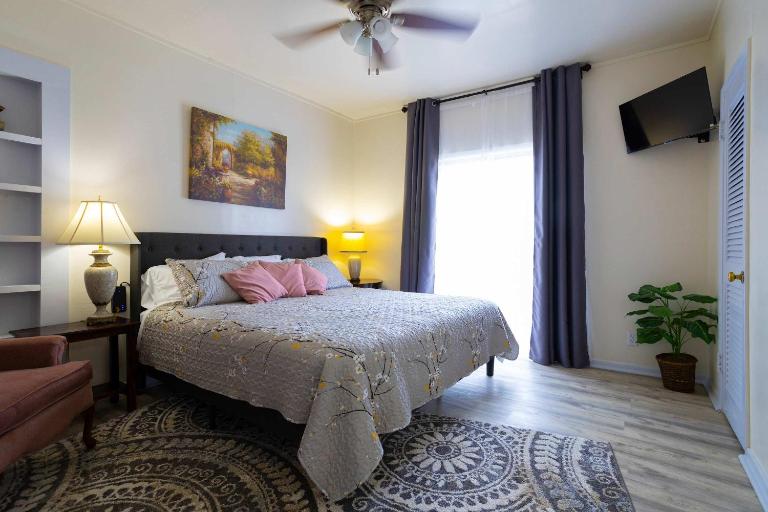 Mariposa Buckeye - Retreat for 2 - B&B Kerrville