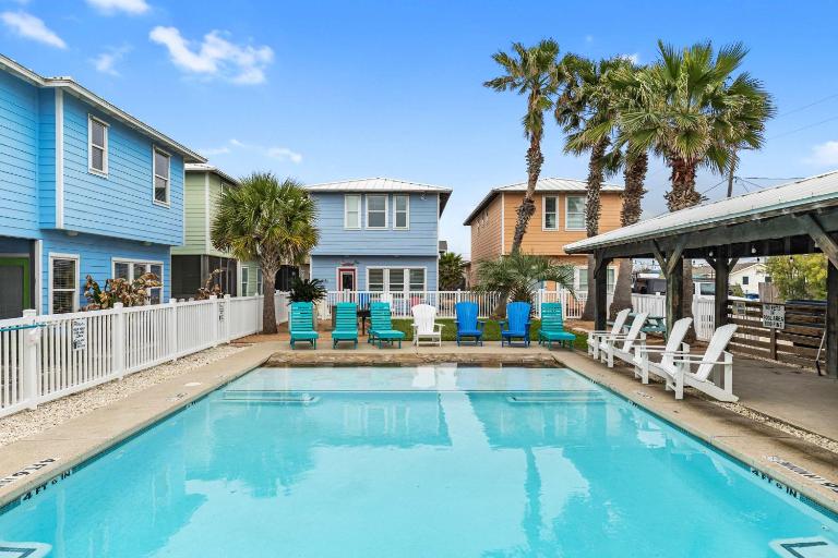 Prime Location 5 Bedrooms - Pool Sleeps 12 - Ferienwohnung Port Aransas