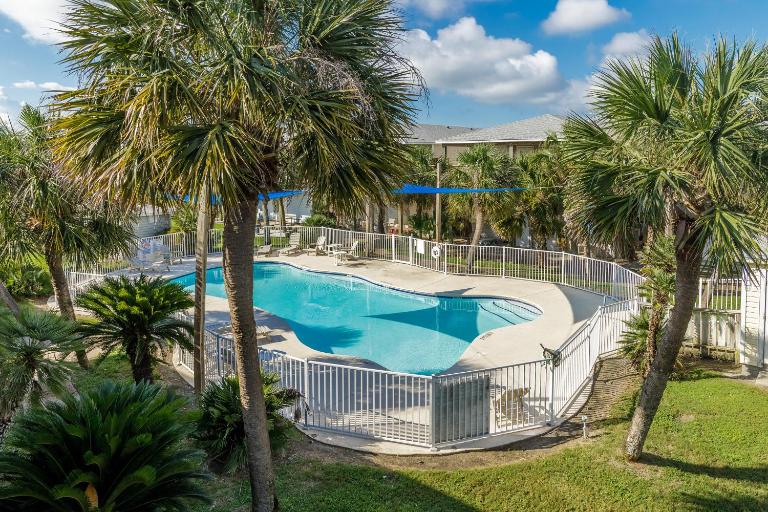 The Oasis - Pet Friendly Optional Golf Cart - B&B Port Aransas