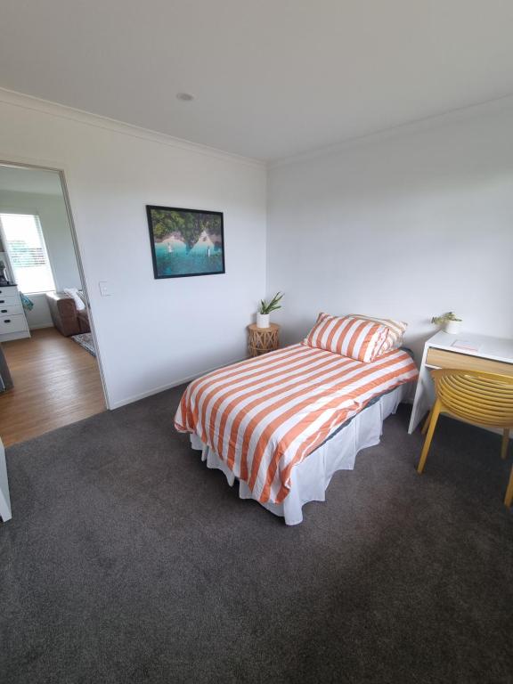 Karaka Modern 2 bedroom unit - B&B Kirikau
