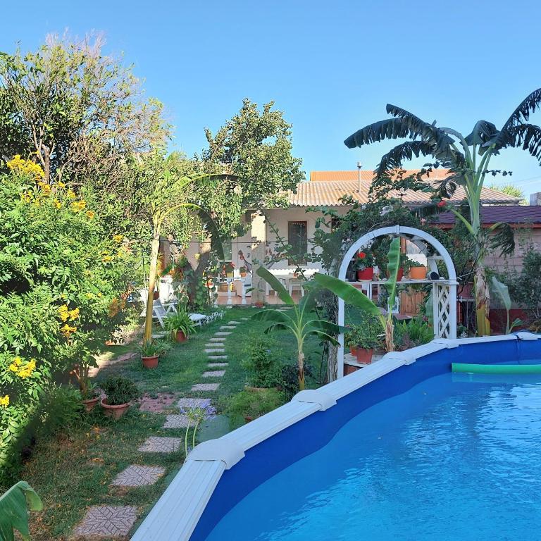 B&B Marino E Lily - B&B Baratili San Pietro