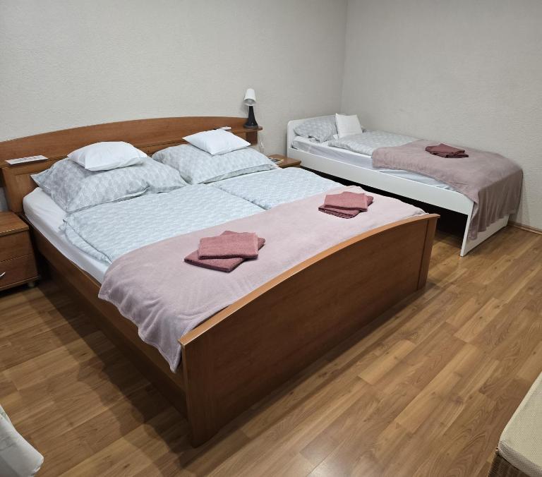 Bright Parkside Studio with AC & Free Parking - B&B Budapest