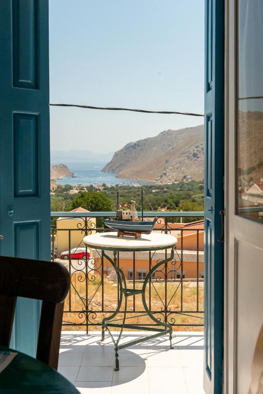 Villa Dimosthenis - Ferienwohnung Sými