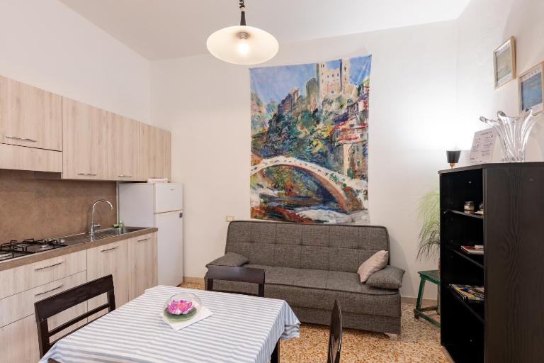 Casetta Monet - nel cuore della pedonale - Bed and Breakfast Dolceacqua