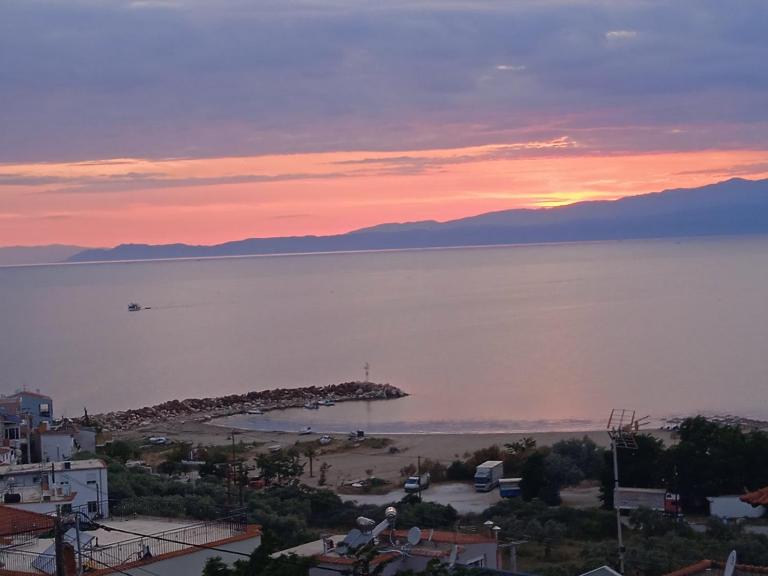 Alexandras Villa - Chambres d'hôtes Limniónas