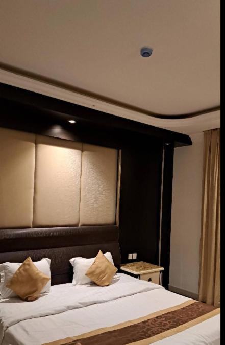 شقق منزل جود للشقق المخدومة - B&B Riad