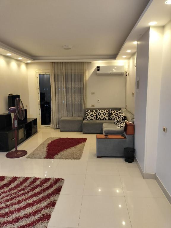 Comfy and luxurious central apartments in Mansheyt El-Bakry east Cairo - B&B Cairo