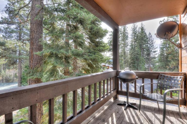 Lake Forest Villa Patio w BBQ - Bed and Breakfast Tahoe City