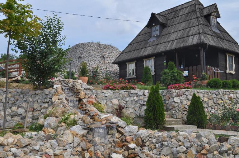 Etno Apartment Vrdnik - B&B Vrdnik
