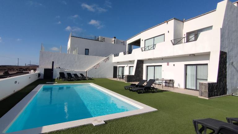 SW Apartamento en villa con piscina Adult Only - B&B Corralejo