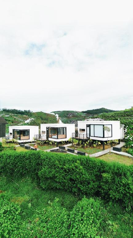 Ullasa Villa Dieng - B&B Dieng