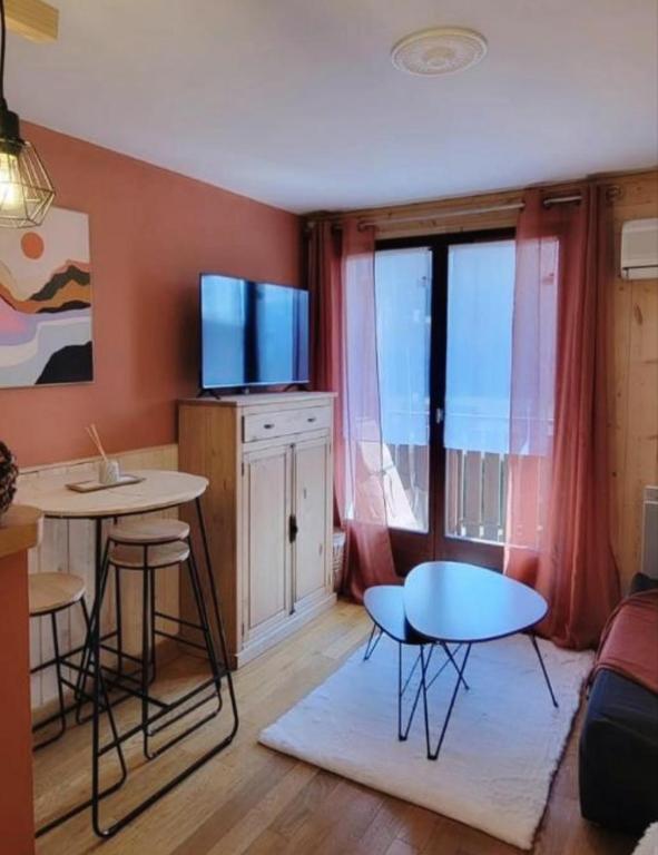 Appartement avec balcon vue montagne à Bellevaux - B&B Bellevaux