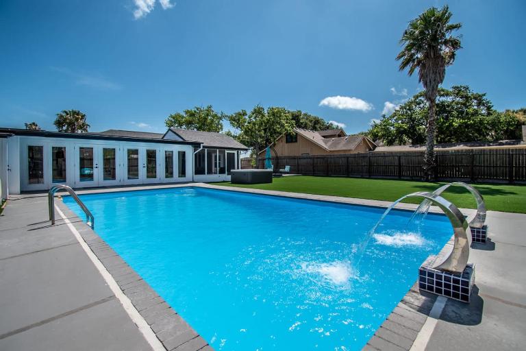 Pearl Grand on Ocean - B&B Corpus Christi