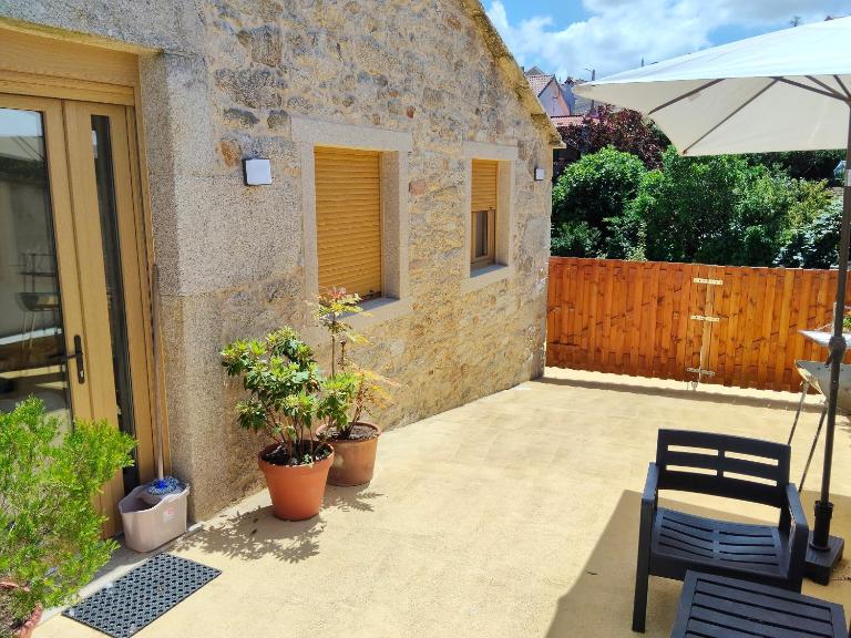 Casa con terraza a 100m de la playa - Ferienwohnung Laxe