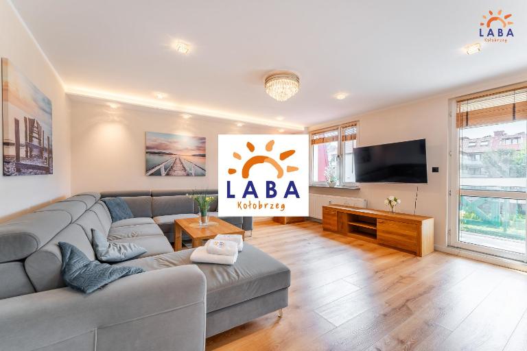 LABA Kołobrzeg Apartamenty Chopina 5 z Parkingiem - Chambres d'hôtes Kołobrzeg