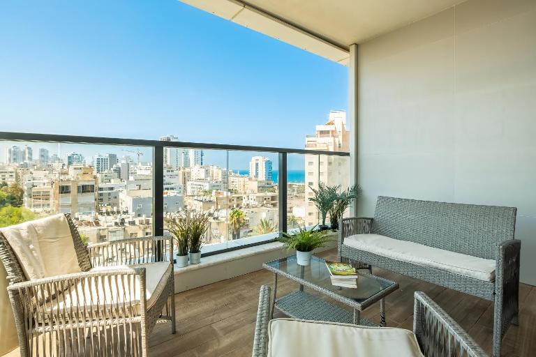 Mamad Sea Breeze Netanya Retreat by Sea N Rent - Chambres d'hôtes Netanya