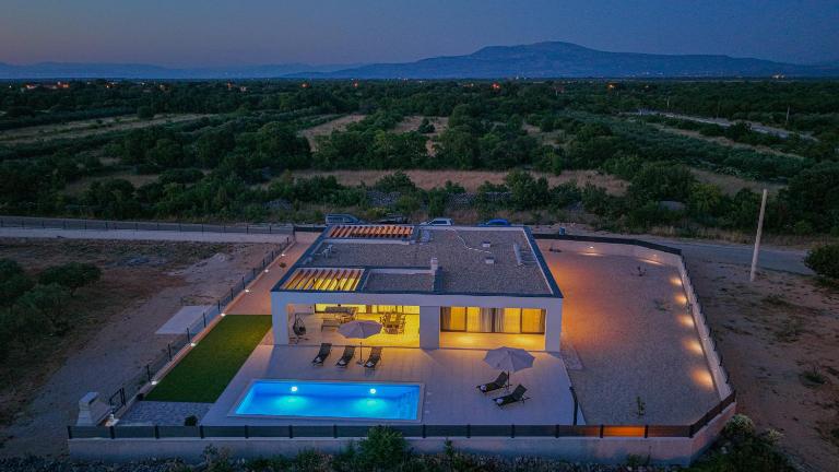 Villa PI25 - B&B Brištane
