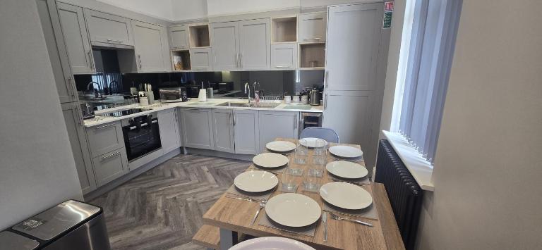 Stylish 4 bed in Central Conwy - B&B Conwy