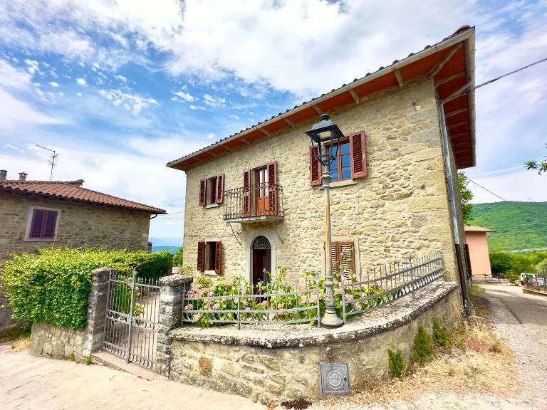 Villa Fiorita tra le Colline del Casentino - B&B Chitignano