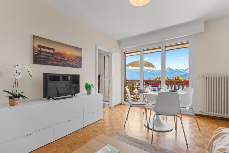 Crans-Montana - studio - 2 personnes - balcon avec superbe vue - Ferienwohnung Crans-Montana