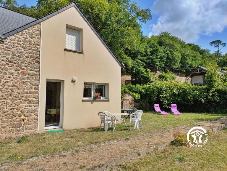 Gîte de Montgiroux, jusqu'à 5-6 personnes - Ferienwohnung Alexain