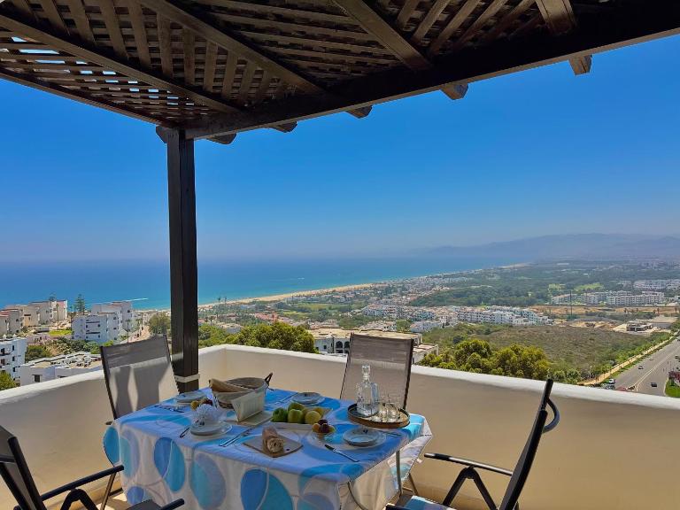 Appartement vue panoramique sur mer à BELLA VISTA - Bed and Breakfast Cap Negro I