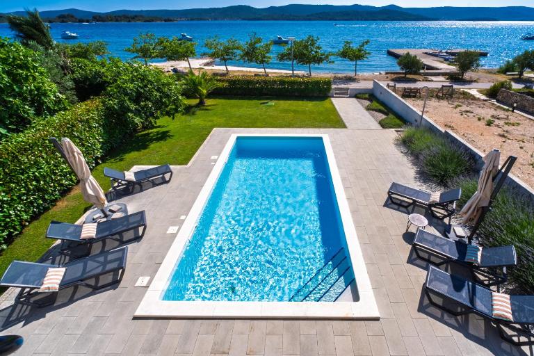 Villa Roberta ZadarVillas - Ferienwohnung Turanj