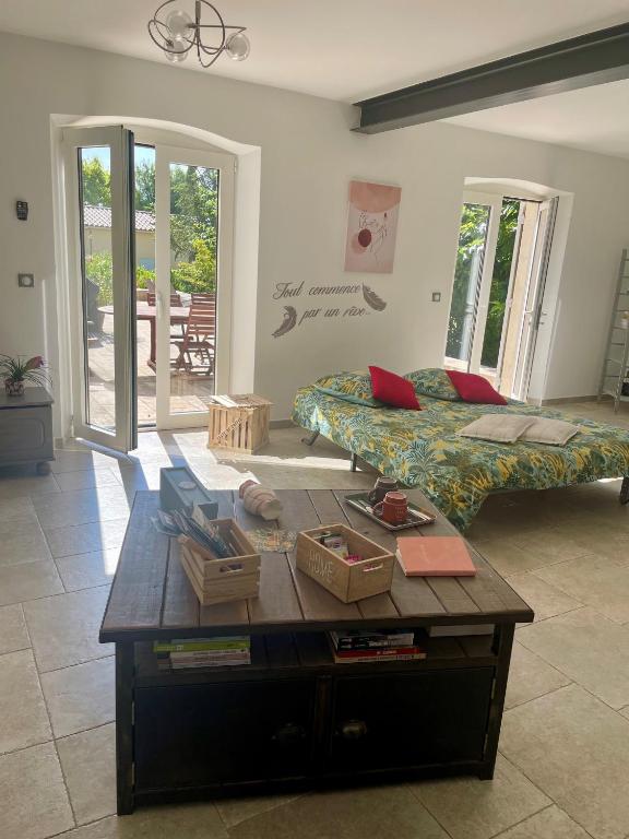 L'appart Thé - Charme apaisant au coeur des Alpilles - Bed and Breakfast Paradou