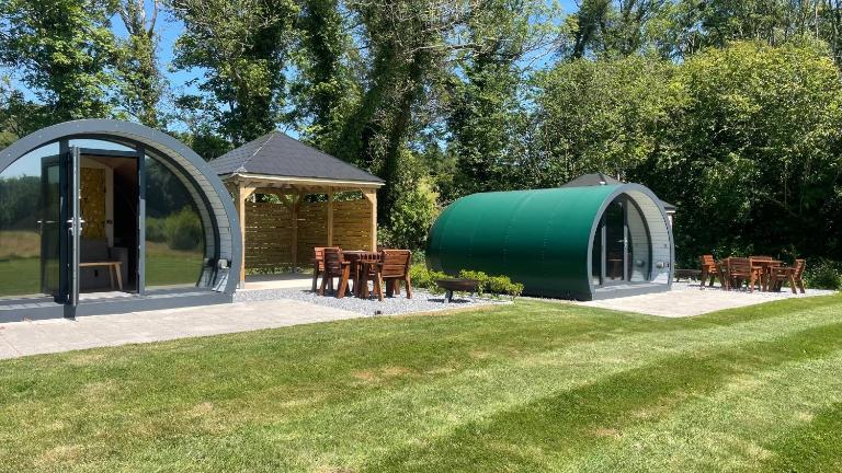 Kinelarty Luxury Glamping Pods Downpatrick - B&B Downpatrick