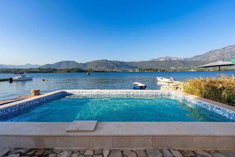 Vila PETICA - B&B Tivat