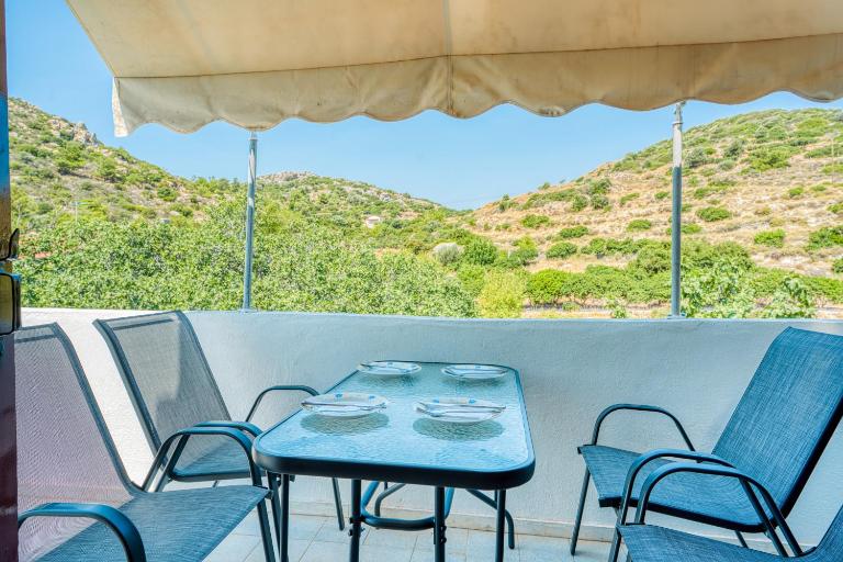 Vergici Apartment 2 - Bed and Breakfast Kómi