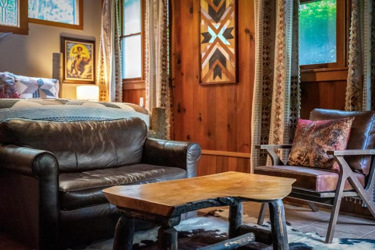 North 40 Lodge and Cabin - B&B Clarkesville