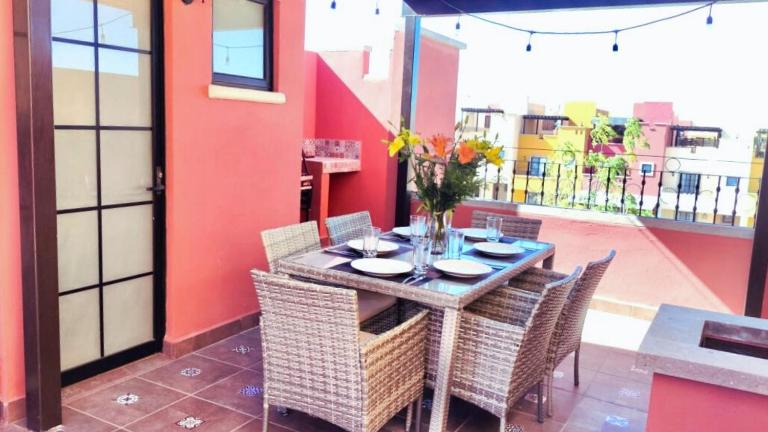 Casa en San Miguel de Allende con Padel, Asador, Terraza y Vista Espectacular a 10 minutos del centro - B&B La Aurora