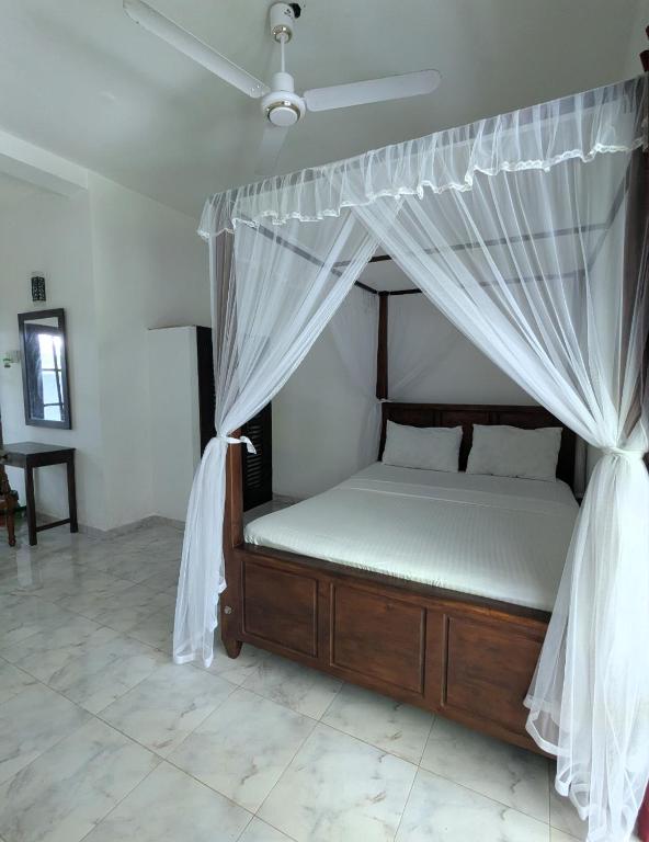 Spartan villa - Bed and Breakfast Hikkaduwa