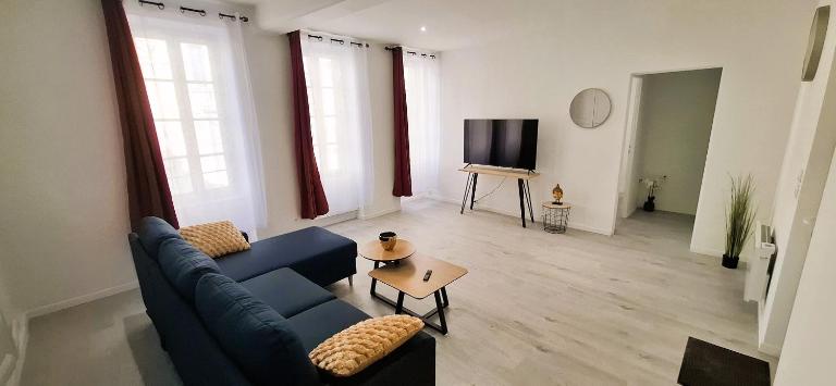 Le Central - B&B Villeneuve-sur-Yonne