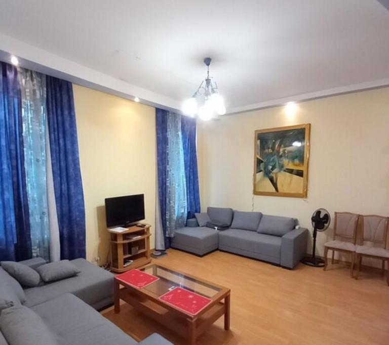 Historic 1BR stay by Opera House - Chambres d'hôtes Riga