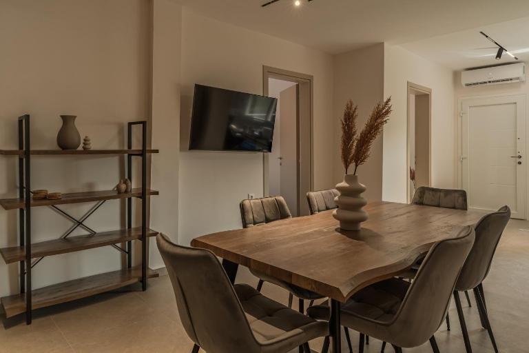 Elonea Villas, Luxury Villas and Studios in Kallikrateia Halkidiki with Garden, Veranda & BBQ - B&B Nea Kallikrateia