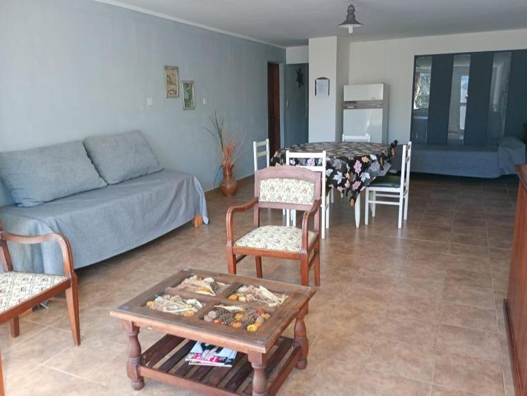 Alojamiento Temporario El Nogal - B&B Tandil