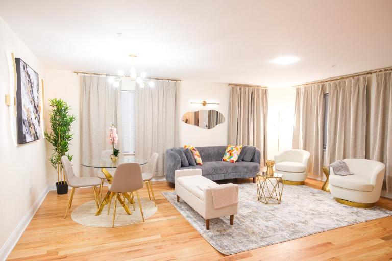 BrightOAK Eloire-Private - B&B Newark