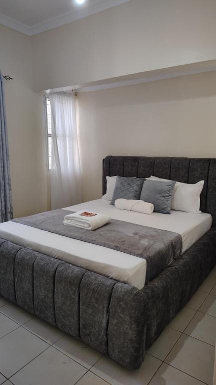 Lauryl Comfy Stays - Bed and Breakfast Kisumu